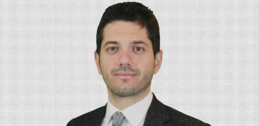 Alp Avni Yelkenbiçer