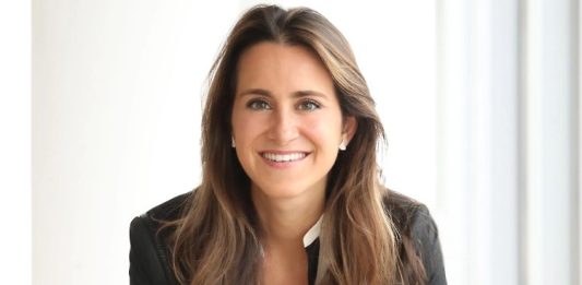 Esra Eczacıbaşı
