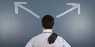 Günümüz iş dünyasında hızlı değişen pazar koşulları, artan rekabet ve teknolojik gelişmeler, yöneticilerin ve girişimcilerin daha doğru kararlar almasını zorunlu hale getiriyor. Bu noktada mentor desteği, bireylerin ve kurumların stratejik karar süreçlerinde önemli bir rol üstleniyor. Tecrübe, bilgi birikimi ve farklı bakış açıları sunan mentorlar, karar alma mekanizmalarının daha sağlıklı işlemesine katkı sağlıyor. Konulu bir haber görseli.
