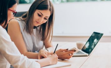 Mentorlarla Büyüme Stratejileri Rekabetin yoğunlaştığı günümüz iş dünyasında şirketlerin ve girişimlerin sürdürülebilir şekilde büyümesi, yalnızca iyi bir fikre ya da güçlü bir başlangıca bağlı değildir. Doğru zamanlama, doğru kaynak kullanımı ve stratejik yönlendirme bu sürecin temel belirleyicileri arasında yer alır. Bu noktada mentor desteği, büyüme süreçlerini daha öngörülebilir ve yönetilebilir hale getiren önemli bir unsur olarak öne çıkmaktadır. Konulu bir haber görseli.