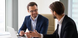 Mentorluk programları, bireylerin ve kurumların gelişim süreçlerinde giderek daha stratejik bir rol üstleniyor. Ancak bu programların gerçekten ne kadar etkili olduğunu anlamak, yalnızca katılım sayıları veya yüzeysel geri bildirimlerle mümkün olmuyor. Bu noktada başarı ölçümü, mentorluk süreçlerinin değerini ortaya koyan en kritik unsurlardan biri haline geliyor. Konulu bir haber görseli.