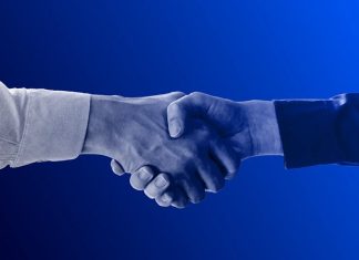 Mentorlukta Kişisel Gelişim Yaklaşımları Günümüzde bireylerin kariyerlerinde ve özel yaşamlarında daha başarılı olabilmeleri için sürekli öğrenmeye ve gelişime açık olmaları büyük önem taşıyor. Değişen iş dünyası, artan rekabet koşulları ve teknolojik dönüşüm, insanların yalnızca mesleki bilgiye değil aynı zamanda güçlü kişisel becerilere de sahip olmasını gerektiriyor. Bu noktada mentorluk, bireylerin potansiyellerini ortaya çıkarmalarına yardımcı olan önemli bir gelişim aracı olarak öne çıkıyor. Konulu bir haber görseli.